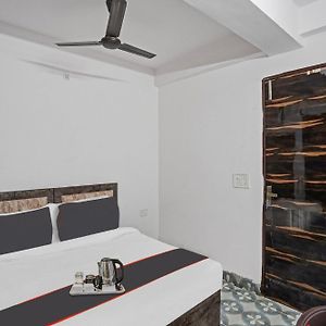 Super Hotel O Sk Residency Rohini